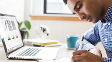 Hull Online student exploring funding options
